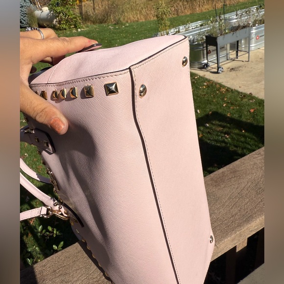 EUC! Michael Kors Sandrine Blush Pink Studded Domed Large Satchel Bag Crossbody - Picture 10 of 13